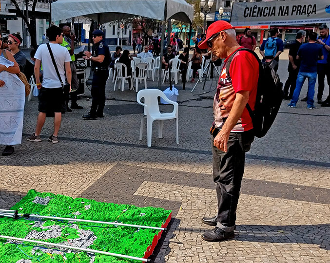 Ciência na praça