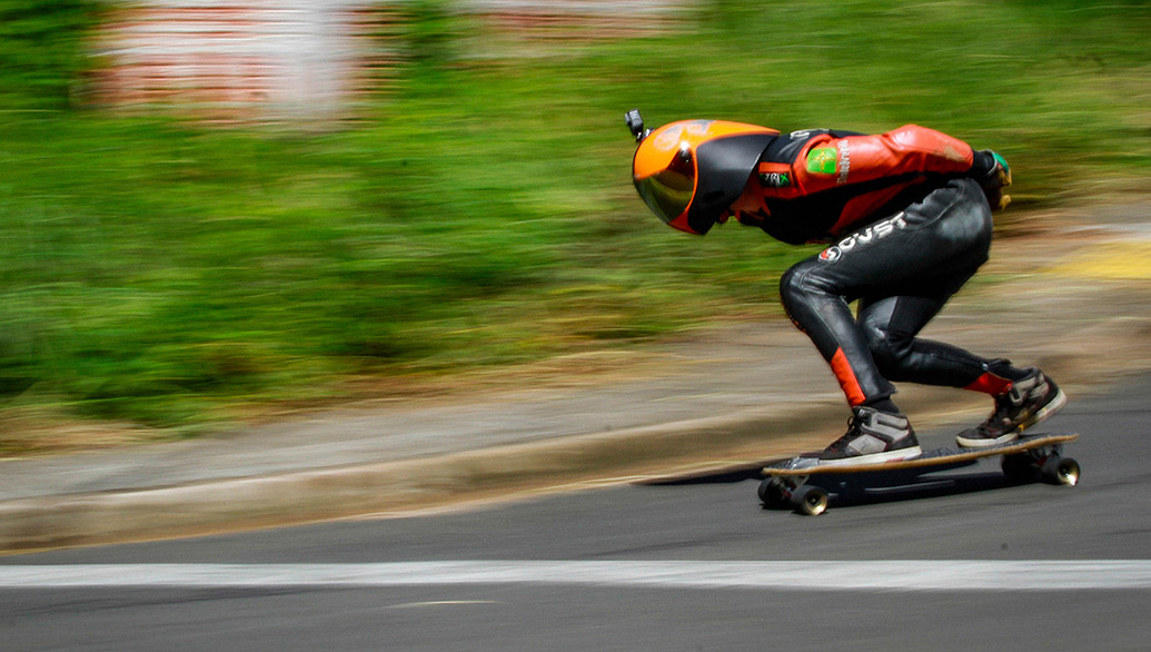 Exposição na Faculdade de Educação Física propõe olhar ampliado sobre o skate 
