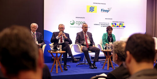 Coordenado pelo ex-ministro da Ciência, Tecnologia e Inovação, Sergio Rezende, o evento contou com mais de 50 sessões de debates, além de sete plenárias