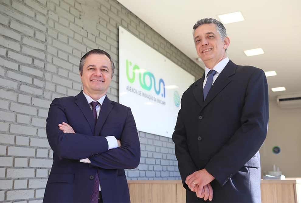 O diretor-executivo da Inova Unicamp, Renato Lopes (à direita), e Rangel Arthur, diretor-executivo associado: líder no ranking de pedidos de patentes de invenção feitos por universidades no estado de São Paulo em 2023  