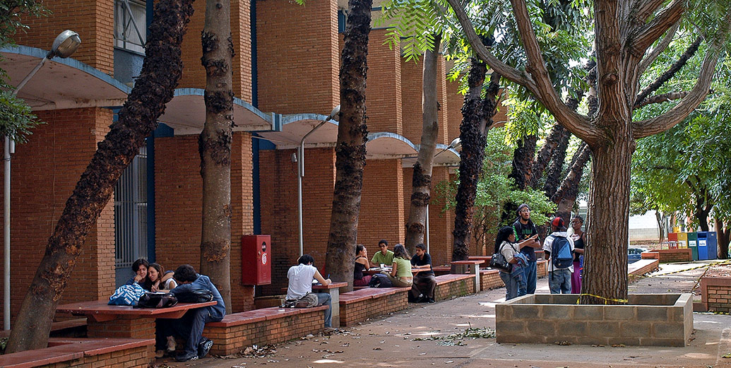 Fachada do IFCH; Departamento de Filosofia lamenta a morte da pós-doc Ana Cláudia Lopes