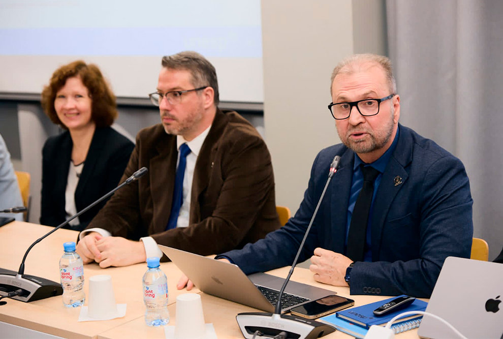 Rafael Dias (à esquerda) e Osvandir Taranto, assessor e diretor da Deri, respectivamente 