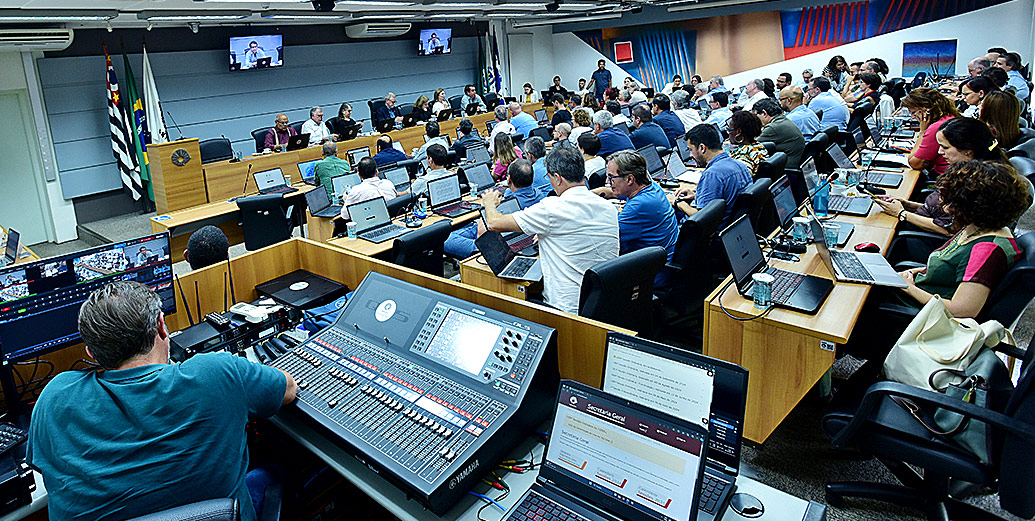 Foram duas propostas de deliberação aprovadas no Consu