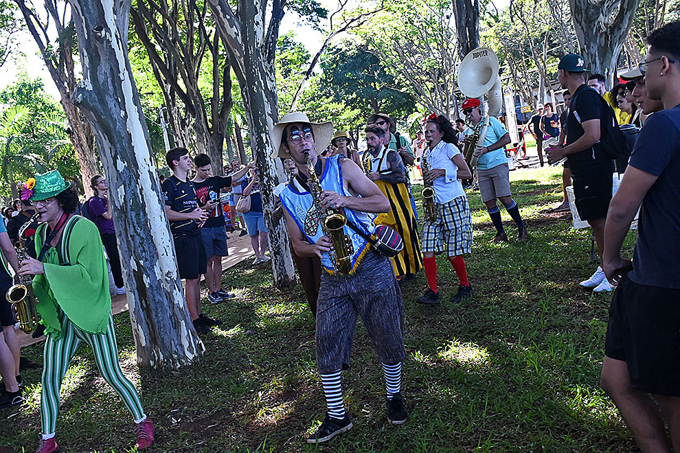 A Calourada teve início na Praça da Paz com uma caminhada até o Ginásio Multidisciplinar da Unicamp