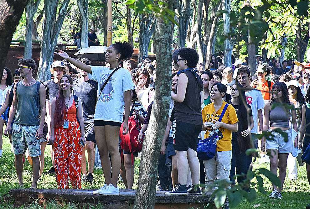 A Calourada teve início na Praça da Paz com uma caminhada até o Ginásio Multidisciplinar da Unicamp