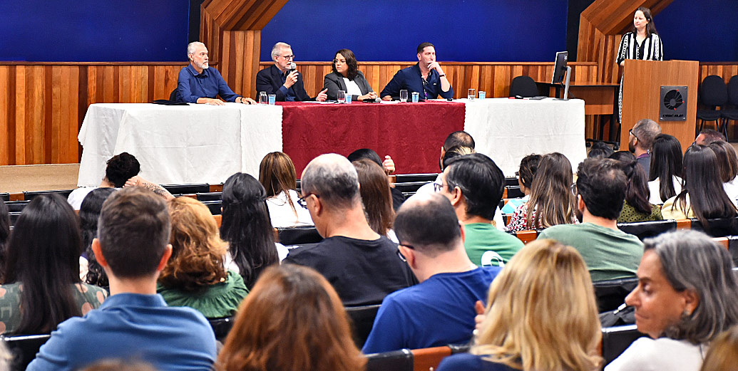 O evento, que reúne professores do Cotuca e do Cotil, pretende abordar os efeitos da nova tecnologia na forma e no conteúdo das disciplinas