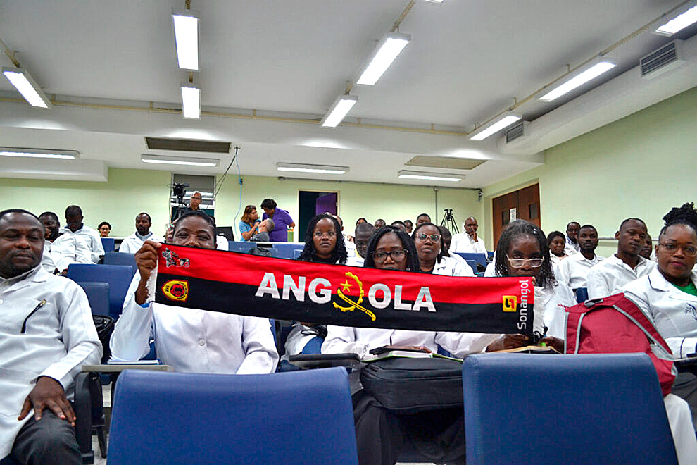 A iniciativa acontece simultaneamente em diversas instituições de ensino superior do país e busca promover um intercâmbio entre os sistemas públicos de saúde do Brasil e de Angola