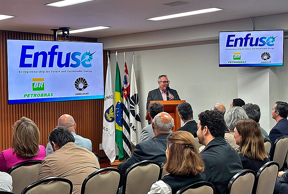 O reitor da Unicamp Paulo Cesar Montagner discorreu sobre a importante contribuição para a sociedade