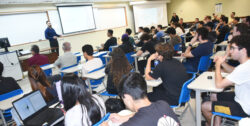 Alunos da FEM assistem demonstração sobre o software