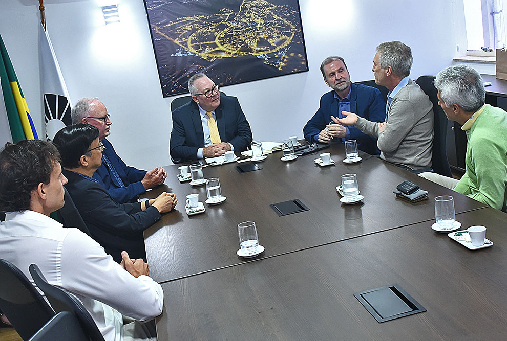 Fundação canadense sem fins lucrativos investe nas pesquisas na área de energia

