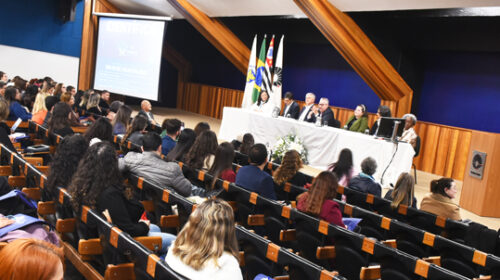 Encontro na Unicamp reúne especialistas para discutir envelhecimento e cuidado
