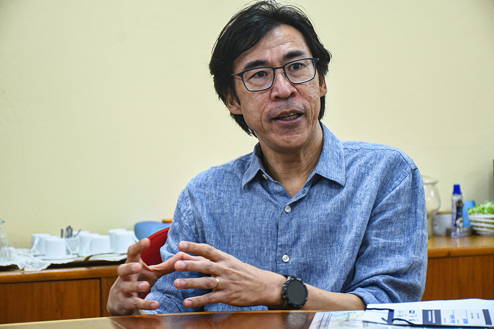 O professor do IE Célio Hiratuka, coordenador do GEBC em atividade na Unicamp desde 2011 e agora parte integrante do centro