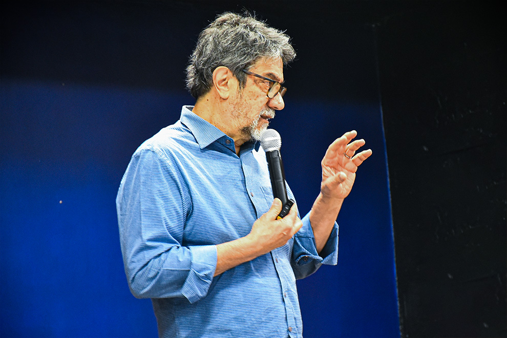 Conferência de abertura foi realizada pelo professor Virgílio Almeida, da UFMG