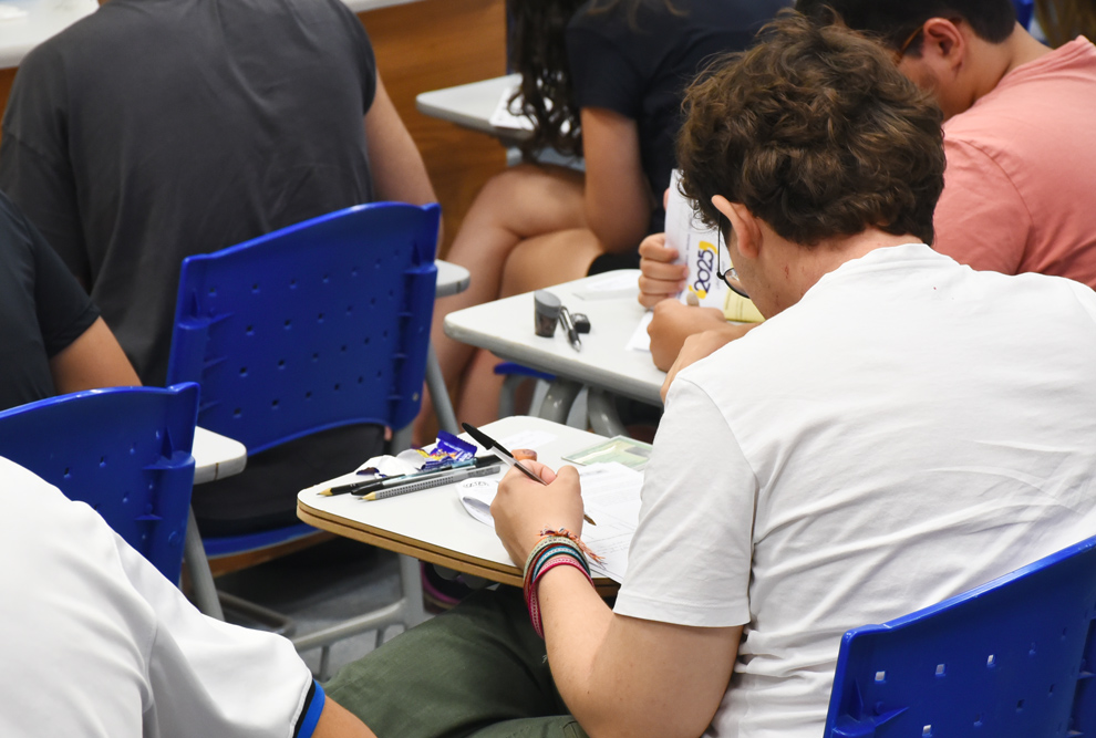 A primeira fase do Vestibular Unicamp 2026 será realizada no dia 26 de outubro de 2025, e a segunda fase acontecerá nos dias 30 de novembro e 1º de dezembro de 2025.