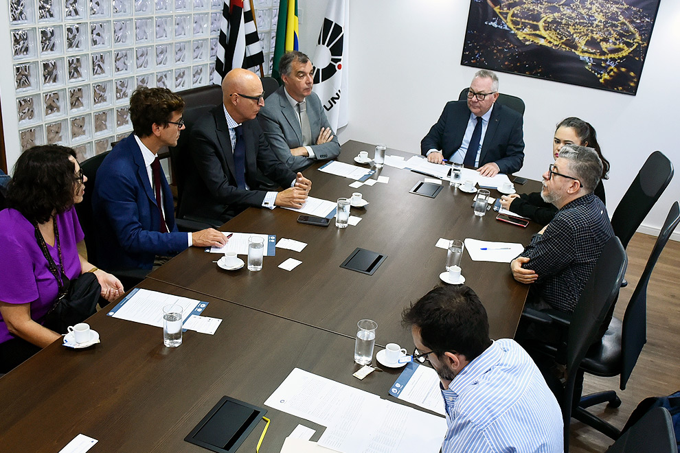 A Rede Cone Sul, projeto acadêmico iniciado há dois anos e que reúne pesquisadores de universidades do Chile, Argentina, Uruguai e do Brasil