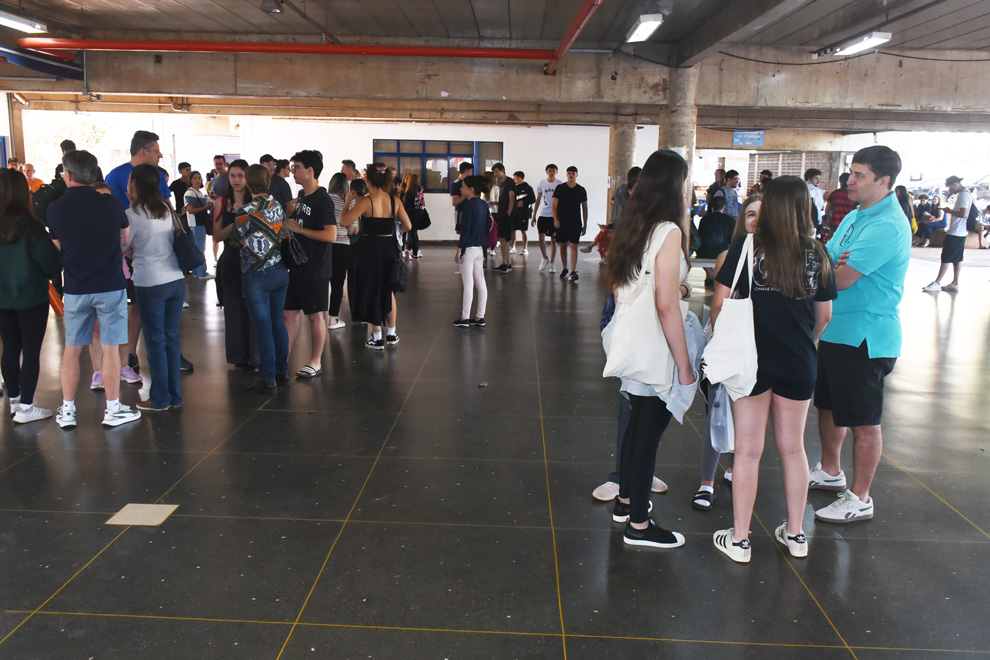 A prova já está disponível para consulta e o gabarito oficial será divulgado na quarta-feira (29); a lista de aprovados sai dia 24 de novembro.