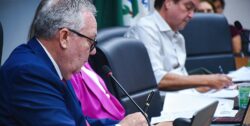 Decisão de romper convênio é um apelo pela paz, diz reitor