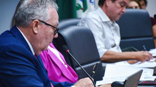 Decisão de romper convênio é um apelo pela paz, diz reitor
