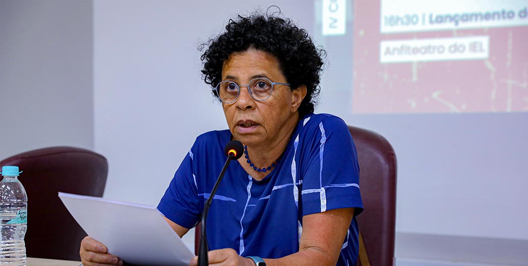 A escritora pernambucana Marilene Felinto recebeu o prêmio Jabuti de autora revelação em 1983 com seu livro de estreia, As Mulheres de Tijucopapo