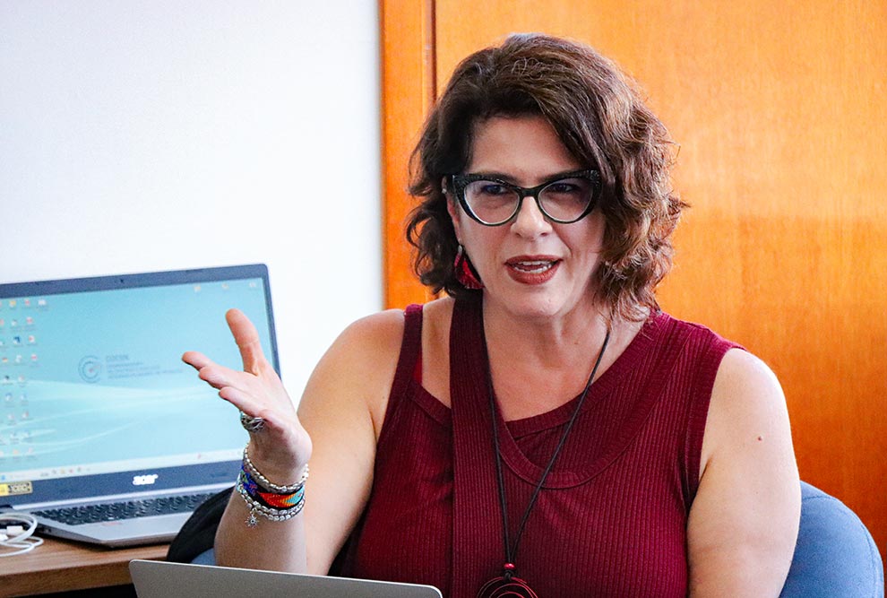 Ana Carolina Maciel: políticas institucionais para intercâmbio científico e acadêmico