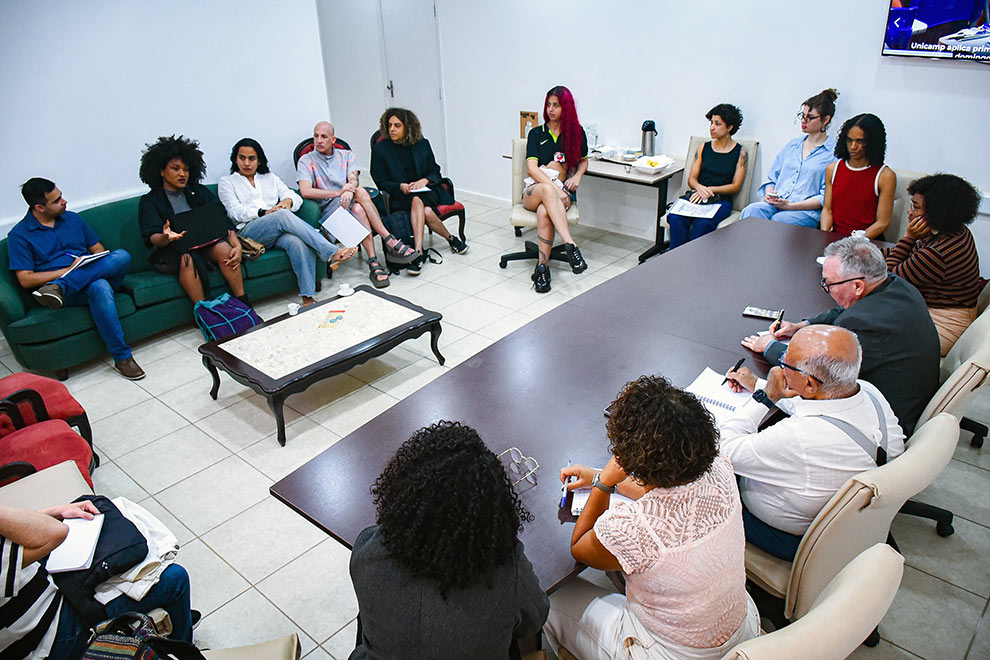 Conversa com integrantes do Núcleo de Consciência Trans (NCT) e Ateliê TransMoras: cursinho pré-vestivular e atendimento específico no Cecom