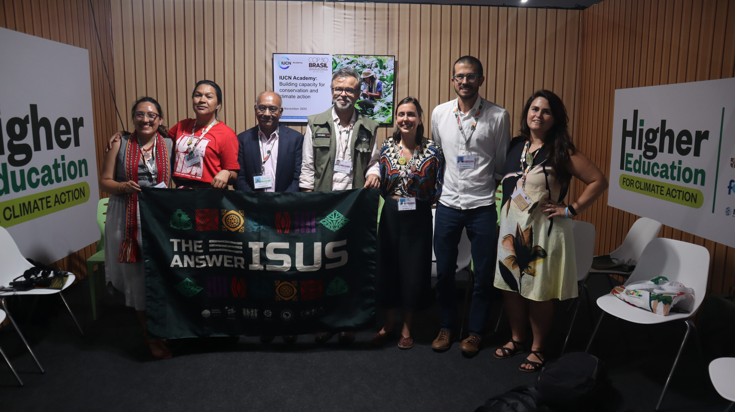 Participantes do painel sobre a IUCN, uma das mais antigas organizações ambientais do mundo