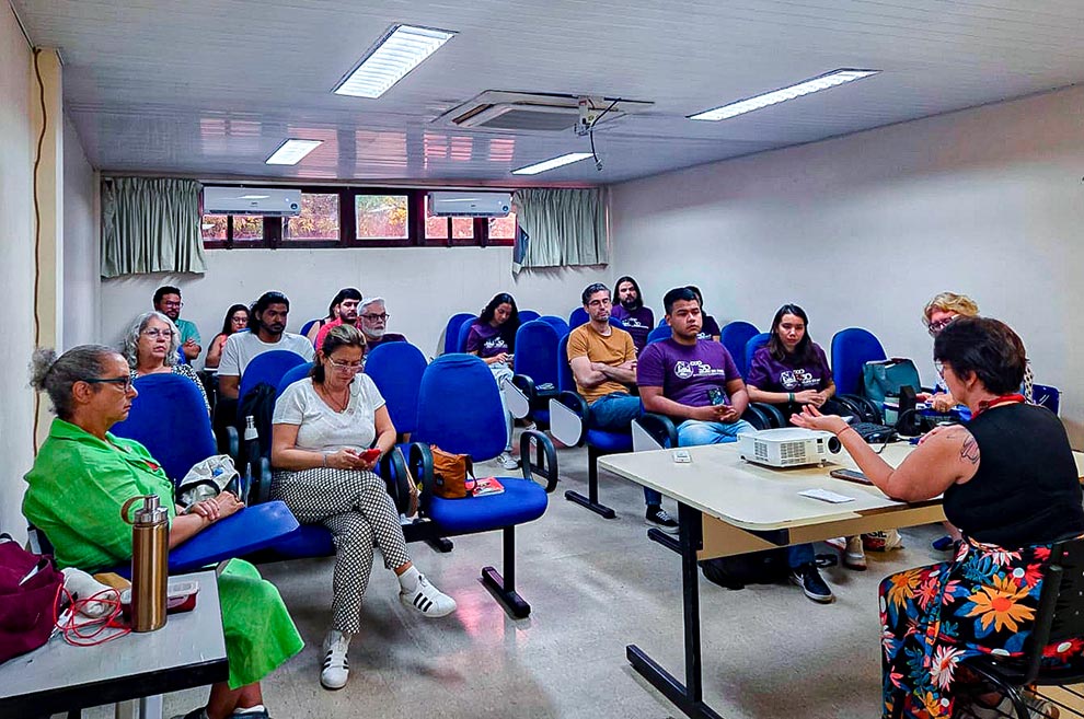 As docentes Silvia Cristina Franco do Amaral e Emília Rustskowski, da Unicamp e Olga Lucia Castreghini de Freitas (UFPA e UFPR): equipamentos urvanos dialoguem com a realidade ambiental