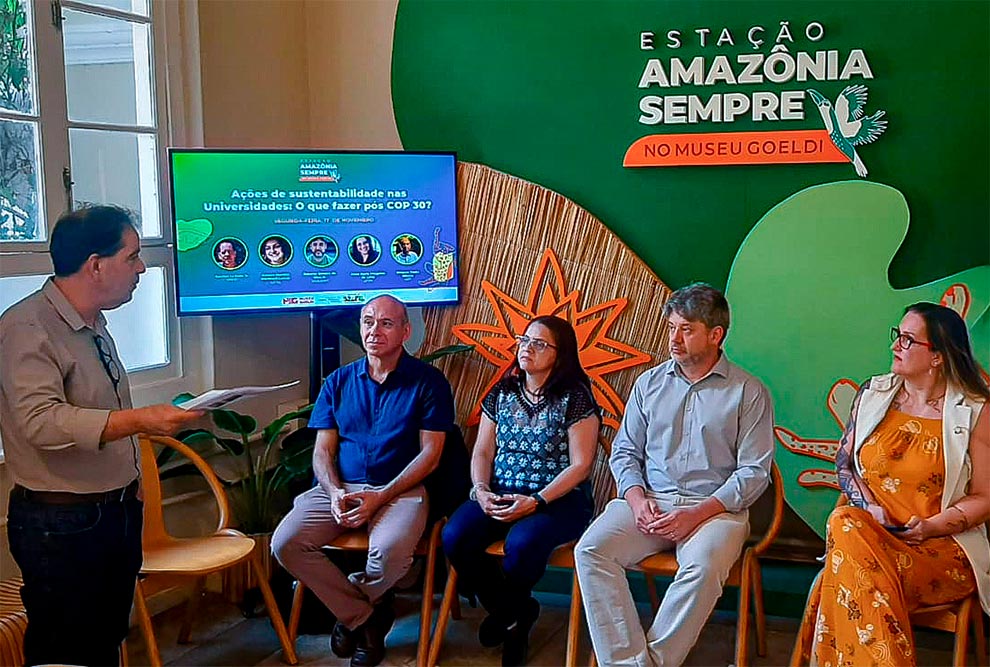 Painel trata da aproximação das universidade com a sociedade foi mediado pelo coordenador de sustentabilidade da Unesp, Newton La Scala 