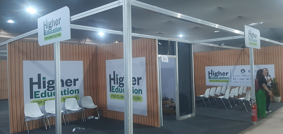 A organização do Pavilhão foi iniciada ainda em 2024, na COP29, em Baku, Azerbaijão, a partir da elaboração de um memorando de entendimento assinado várias universidades