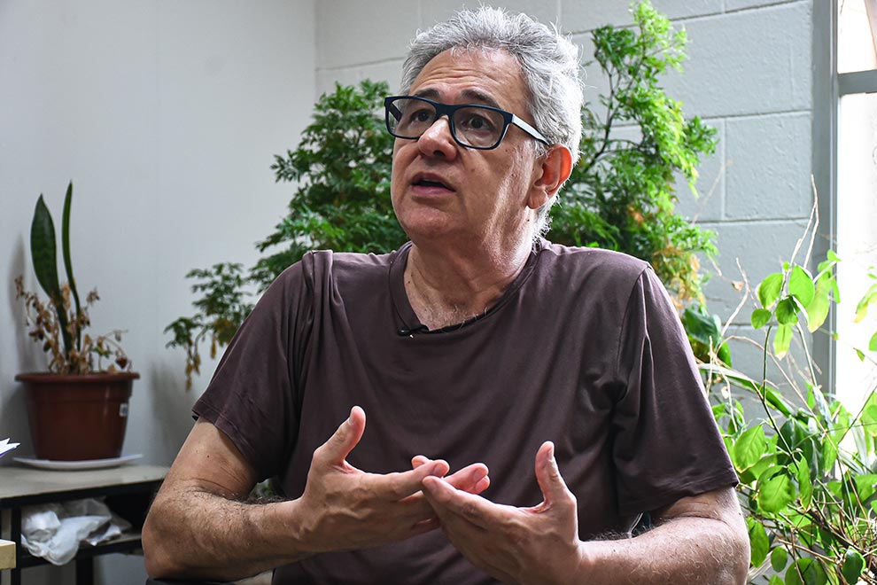 O coordenador Edson do Prado Pfutzenreuter: imagens que dialogam